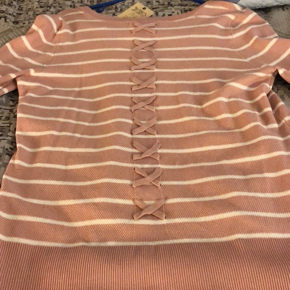 Sweater - Picture 3 of 3